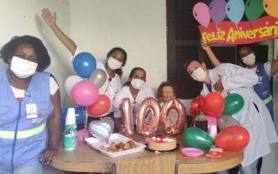 Paciente centenária ganha festa de aniversário surpresa do PAI UBS Dr. José Toledo Piza
