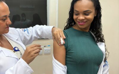 Vacinação contra a Influenza imuniza profissionais do HMC