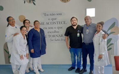 Pacientes da ala psiquiátrica do Hospital Municipal de Cubatão contam com sessões de musicoterapia