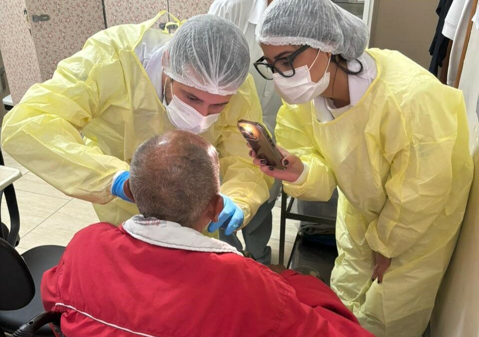 CCO Norte realiza ação de prevenção em saúde bucal em equipamentos de saúde mental