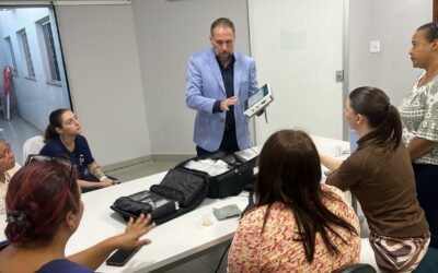 Equipes de Atenção Primária à Saúde de Itapuí participam de capacitação para manuseio da maleta de telemetria