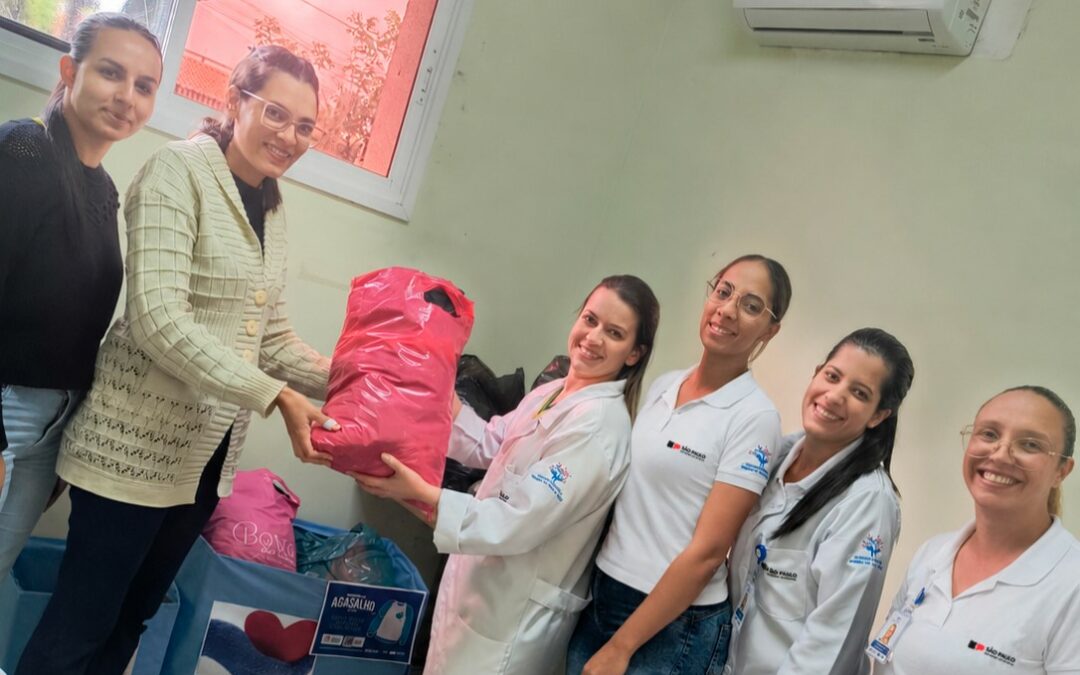 Campanha do Agasalho mobiliza colaboradores e pacientes do AME de Promissão