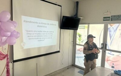 Hospital Municipal Delfina Alves Barbosa promove palestra sobre Agosto Lilás