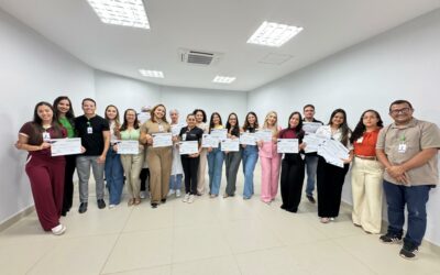 Novo Hospital Regional de Picos homenageia equipe assistencial com entrega de certificados após elogios de pacientes